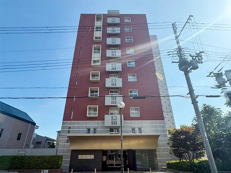 コナパラッツォ甲子園（2LDK）中古マンションの外観