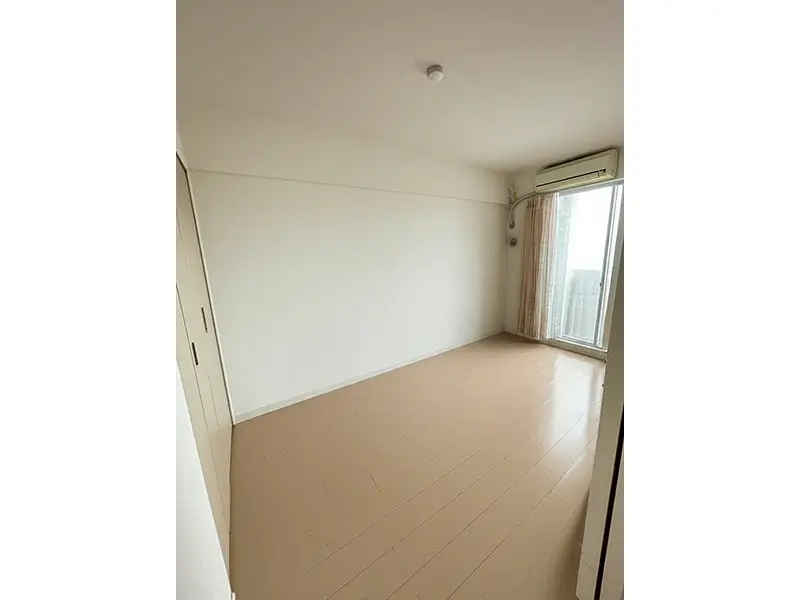 コナパラッツォ甲子園（2LDK）中古マンションの洋室