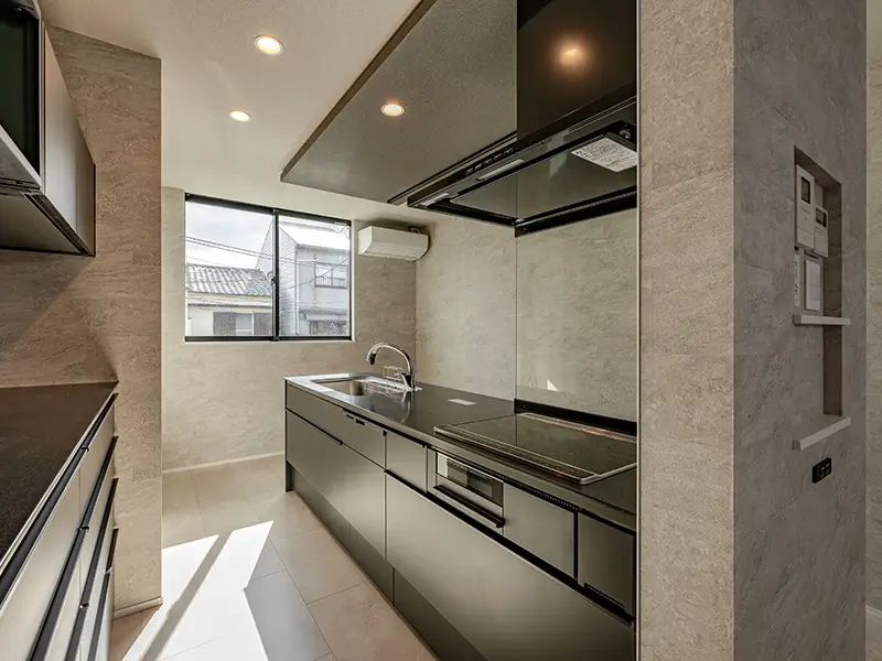 京都市伏見区淀樋爪町の新築一戸建てのキッチン