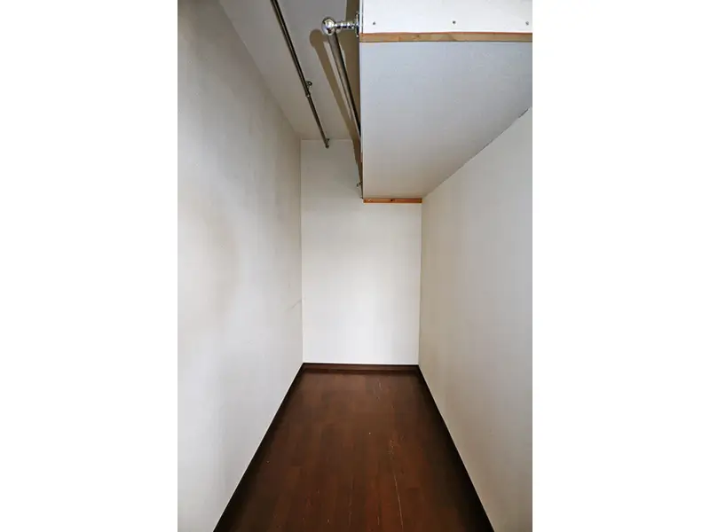 三重県名張市桔梗が丘西6番町の中古一戸建てのクローゼット