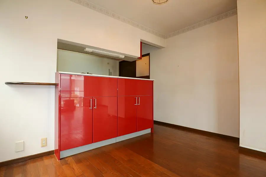 三重県名張市桔梗が丘西6番町の中古一戸建てのキッチン