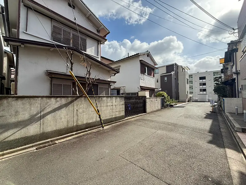 高槻市上本町建築条件無し土地の現地