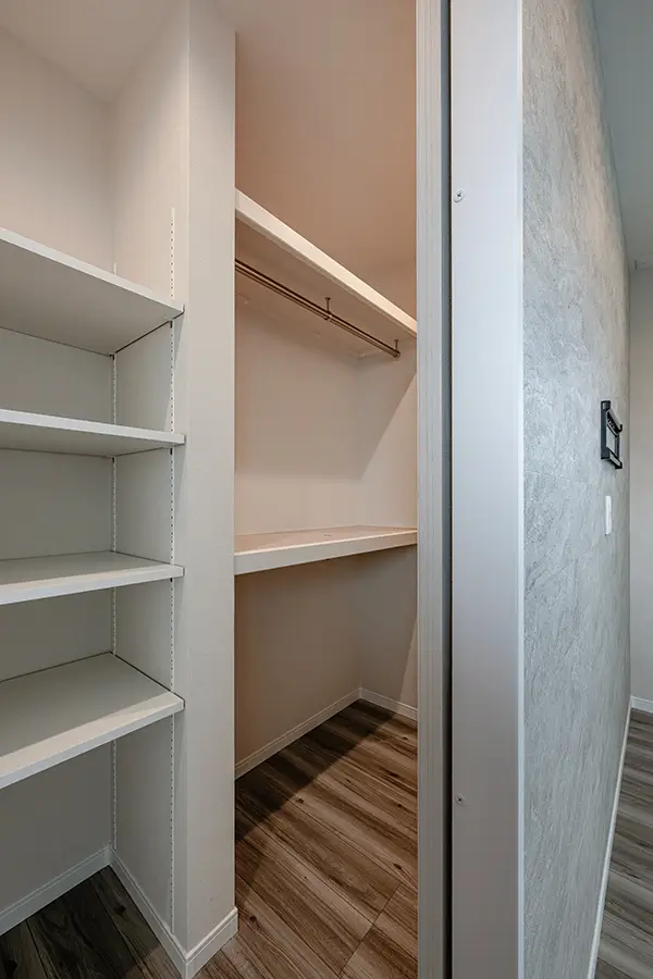 八尾市の新築注文住宅　クローゼット｜7ARC施工事例