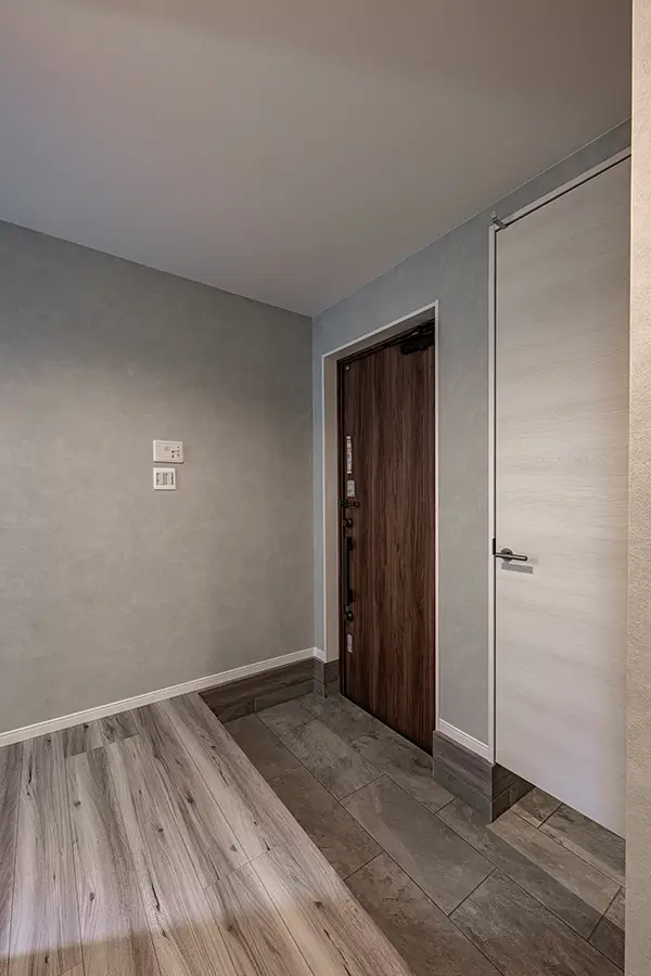 八尾市の新築注文住宅　玄関｜7ARC施工事例