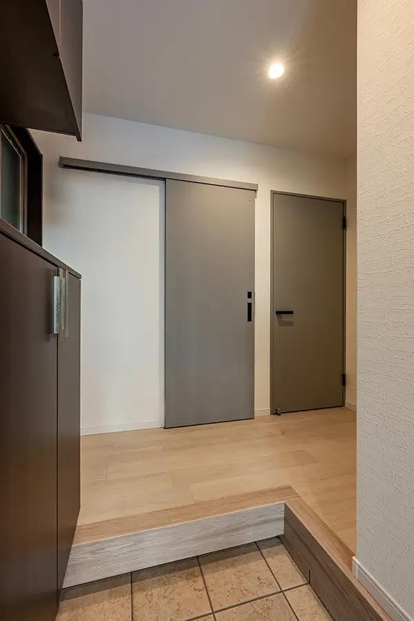 大阪市大正区のリフォーム住宅　玄関｜7ARC（セブンアーク）施工事例