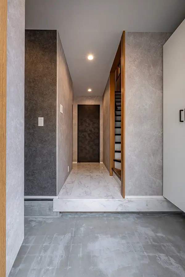 寝屋川市のリフォーム住宅　玄関｜7ARC（セブンアーク）施工事例