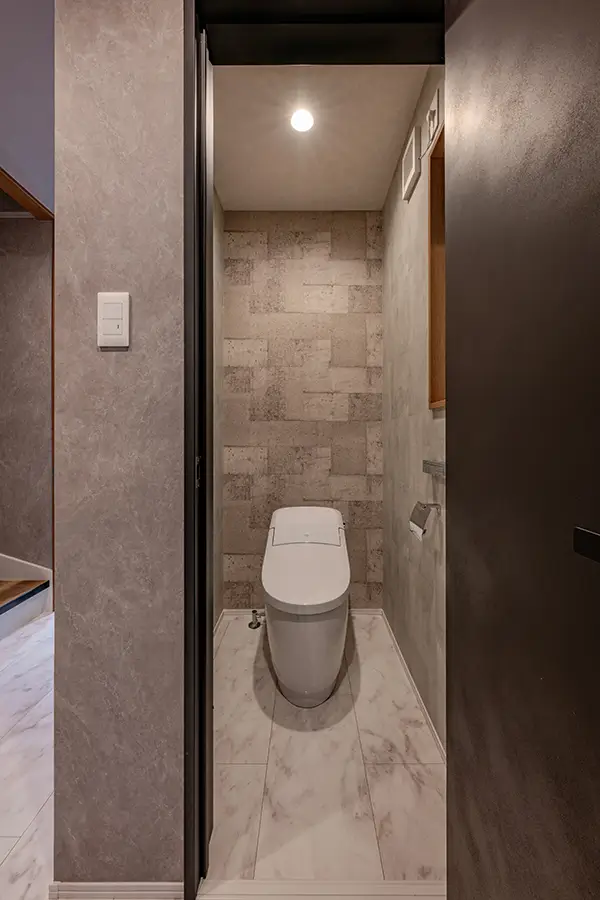 寝屋川市のリフォーム住宅　トイレ｜7ARC（セブンアーク）施工事例